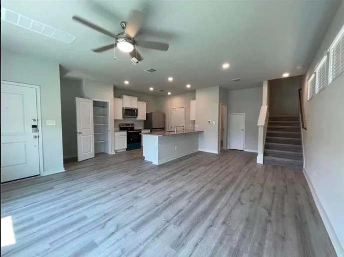 605 W South Street #92 Leander, TX 78641