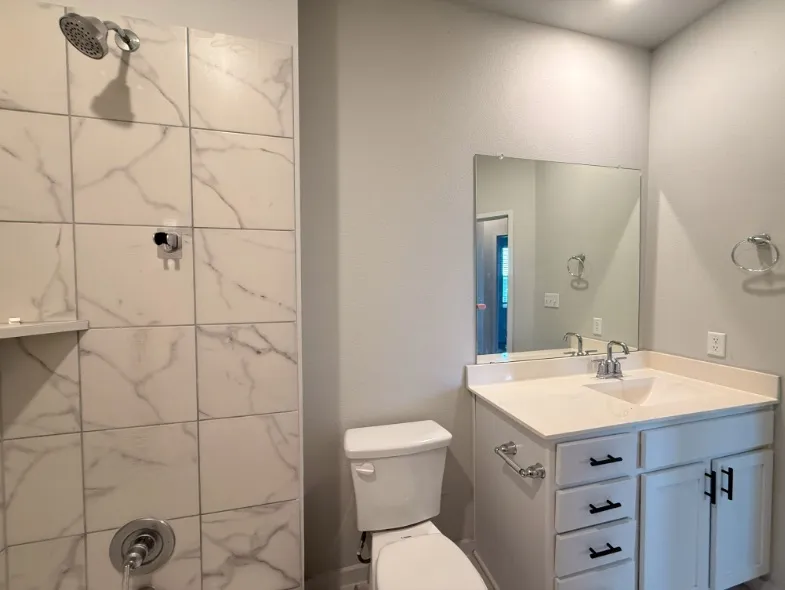 605 W South Street #92 Leander, TX 78641