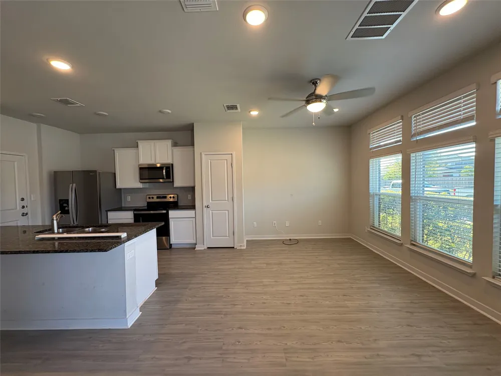 605 W South Street #92 Leander, TX 78641