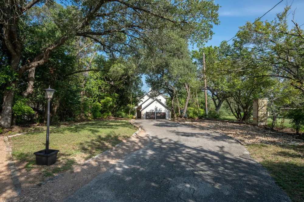 400 Laurelwood Drive Austin, TX 78733