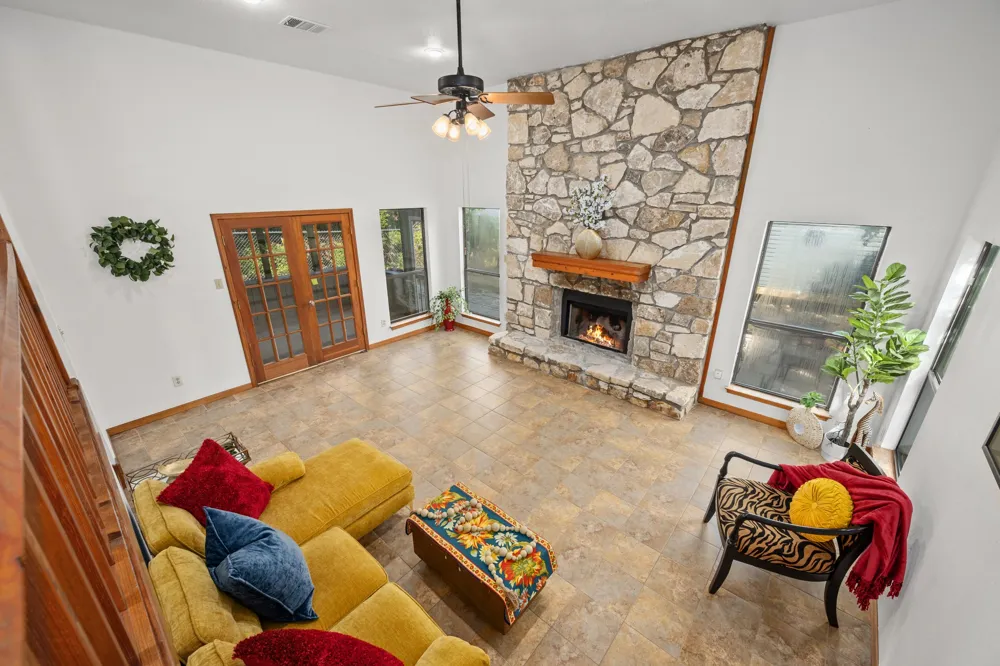 400 Laurelwood Drive Austin, TX 78733