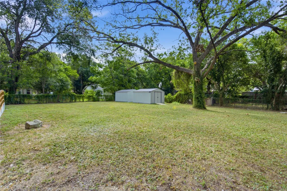 715 Saint George Street Gonzales, TX 78629