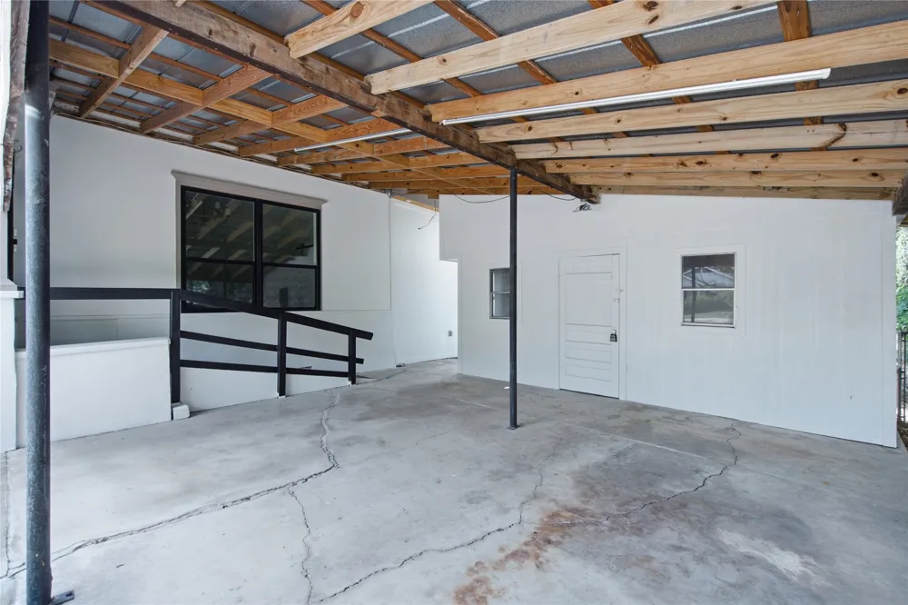 715 Saint George Street Gonzales, TX 78629
