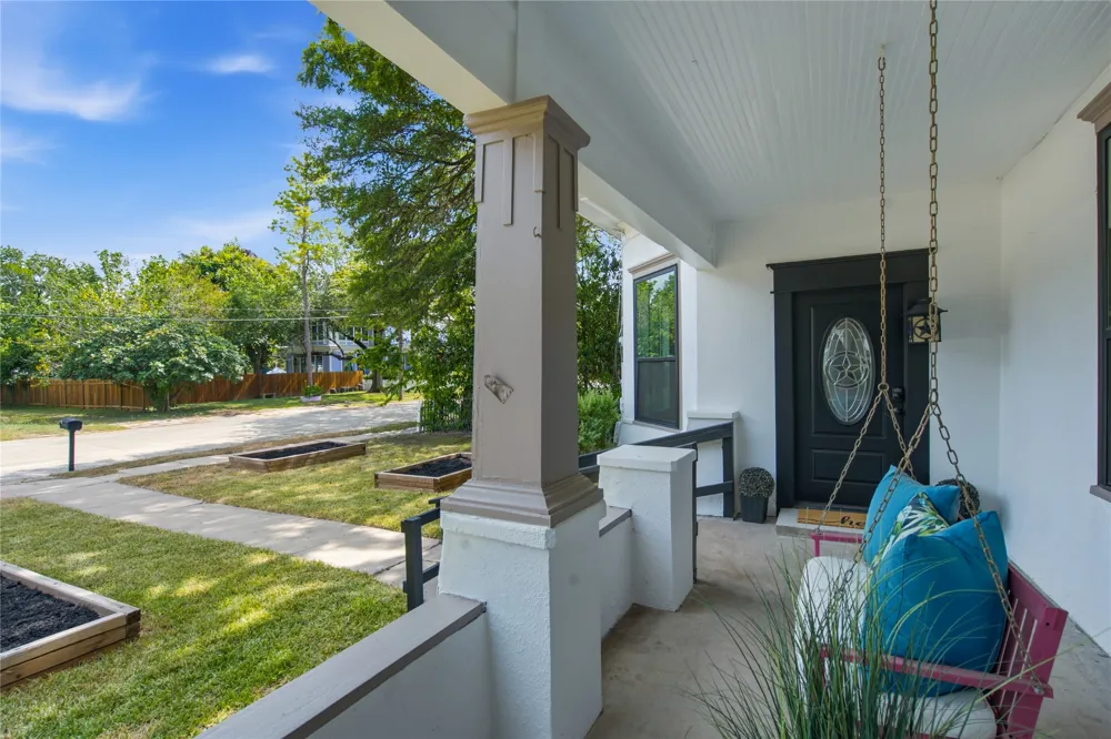 715 Saint George Street Gonzales, TX 78629