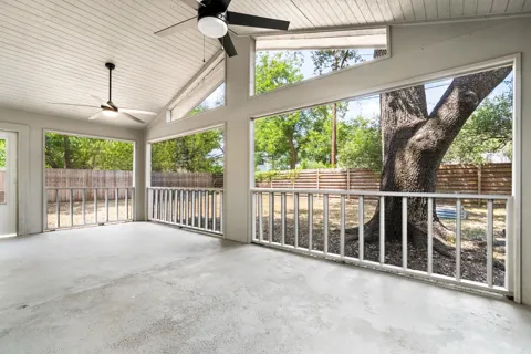 2600 Rogge Lane