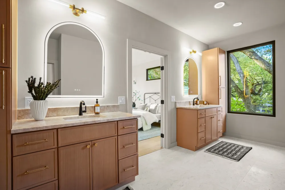 8100 Greenslope Drive Austin, TX 78759