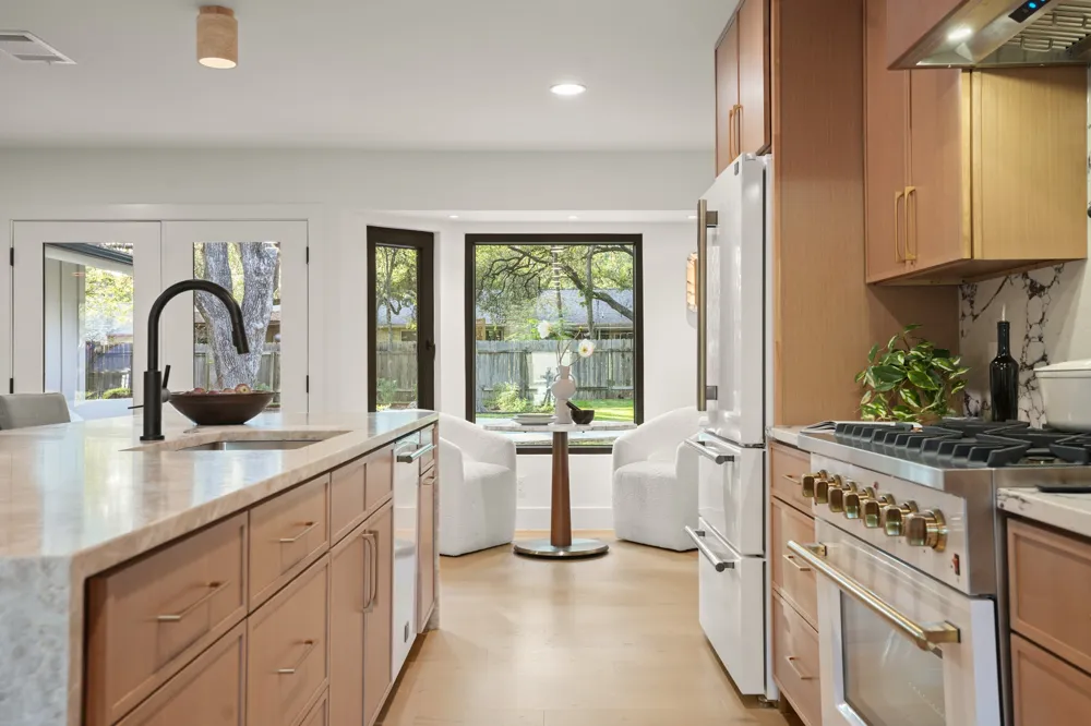8100 Greenslope Drive Austin, TX 78759