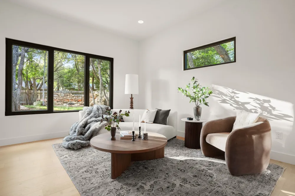 8100 Greenslope Drive Austin, TX 78759