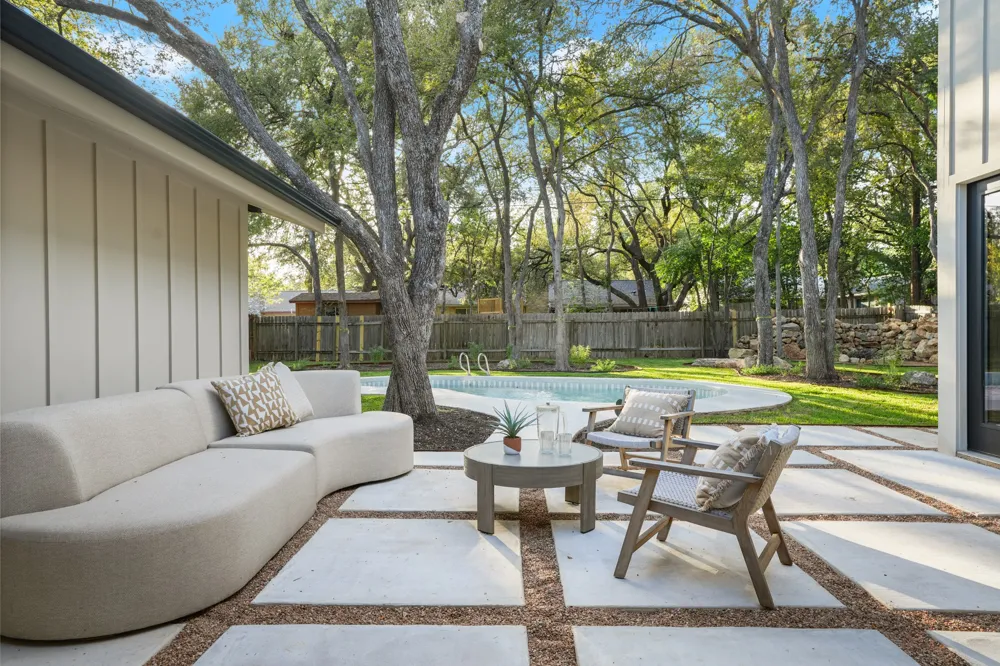 8100 Greenslope Drive Austin, TX 78759