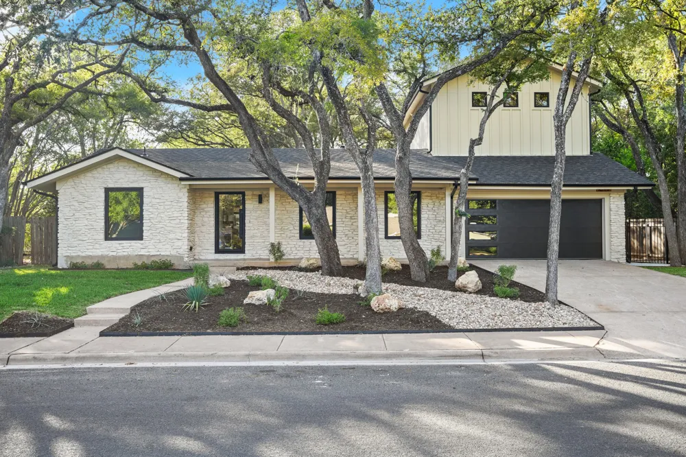 8100 Greenslope Drive Austin, TX 78759