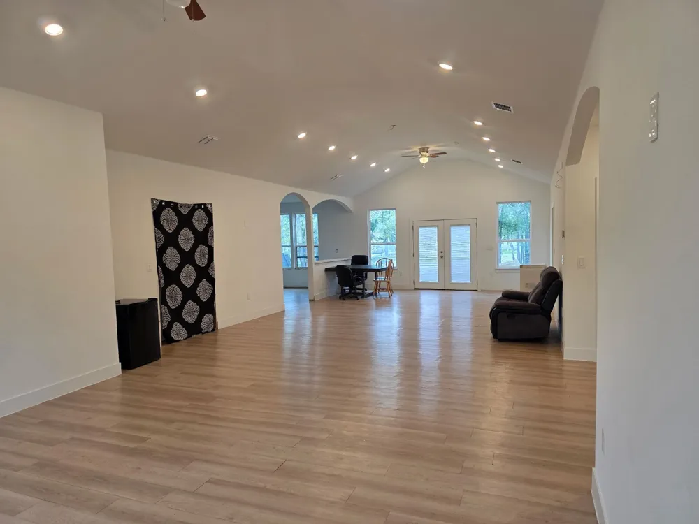 134 Plumeria Drive Dale, TX 78616