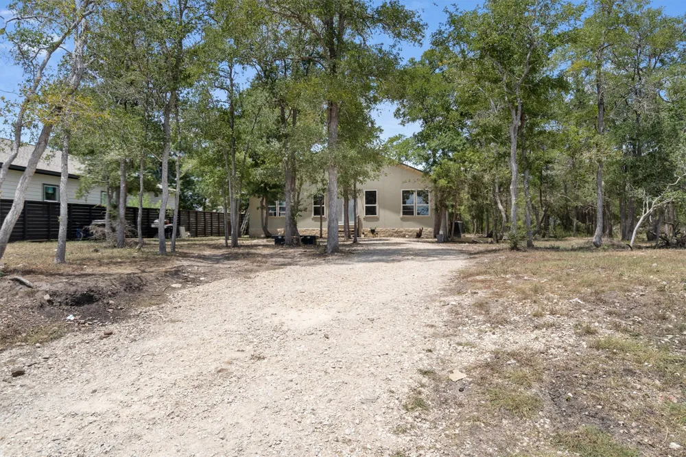 134 Plumeria Drive Dale, TX 78616