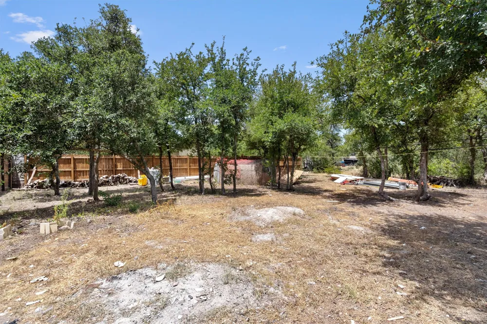 134 Plumeria Drive Dale, TX 78616