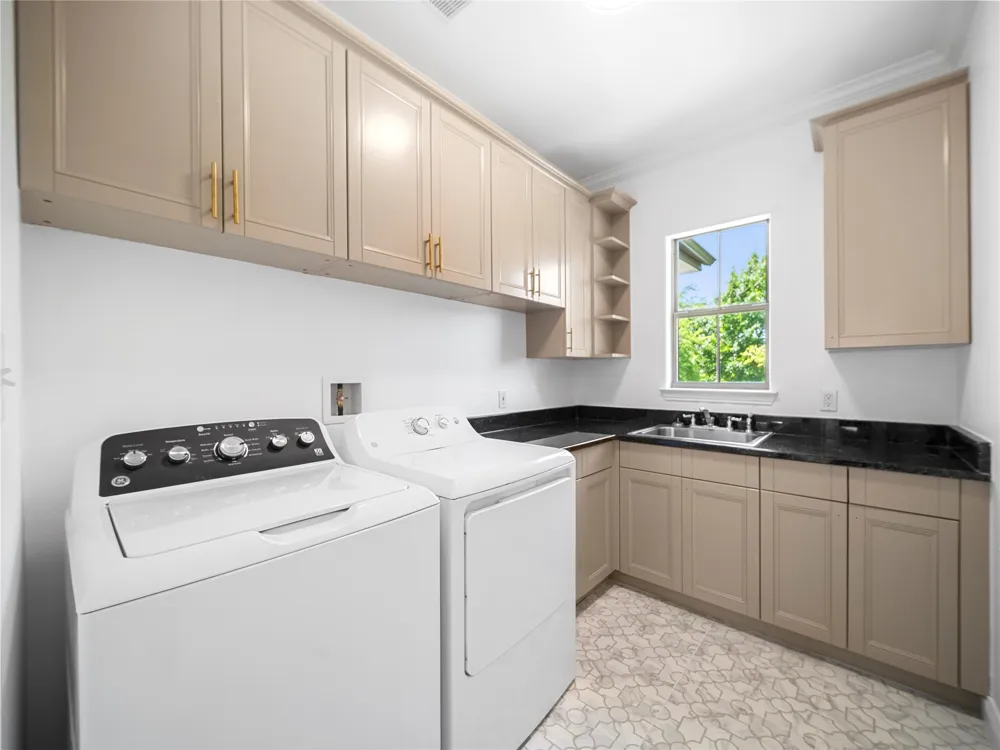 5209 Evans Avenue #A Austin, TX 78751