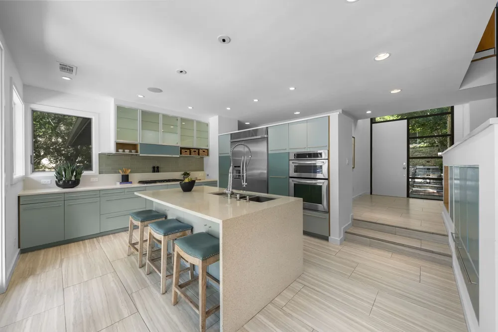 601 Westwood Terrace Austin, TX 78746