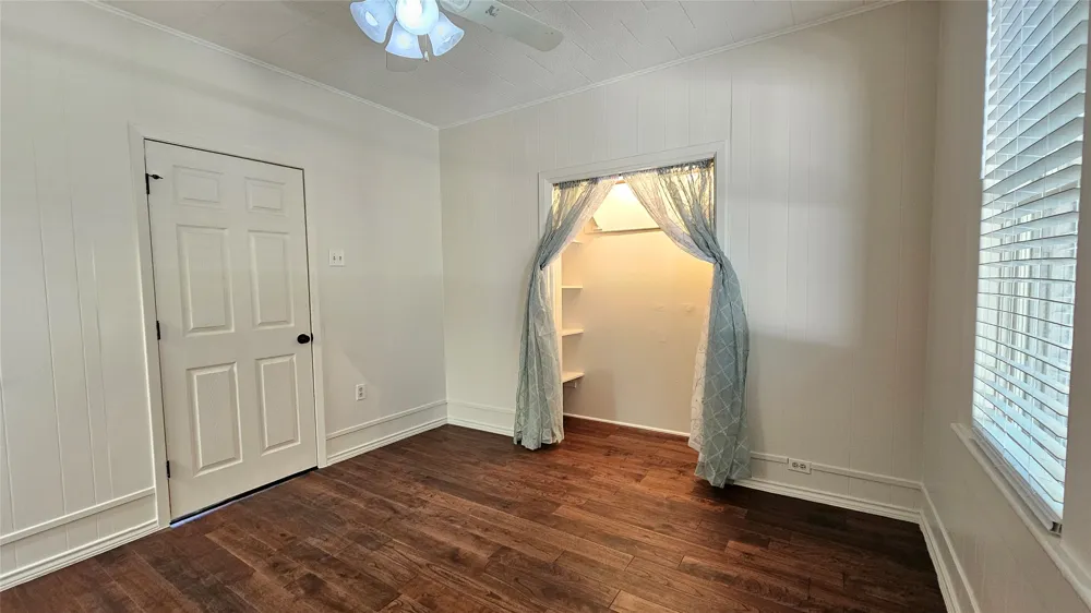 205 S Granger Street Granger, TX 76530