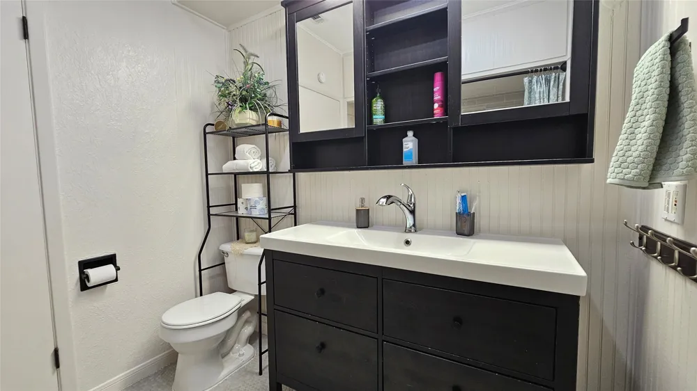 205 S Granger Street Granger, TX 76530