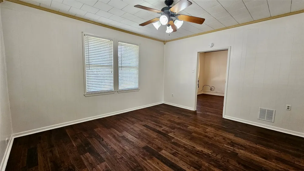 205 S Granger Street Granger, TX 76530