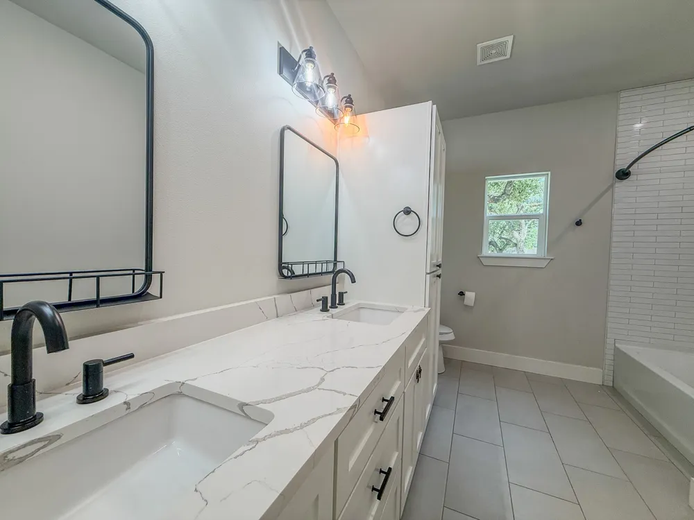 54 Persimmon Dr Drive Wimberley, TX 78676