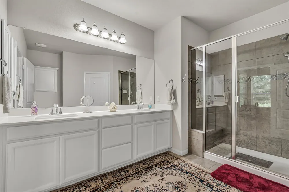 711 Rolling Oak Drive #123 Round Rock, TX 78664