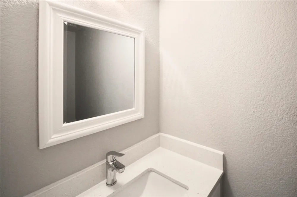 1600 West Avenue #24 Austin, TX 78701