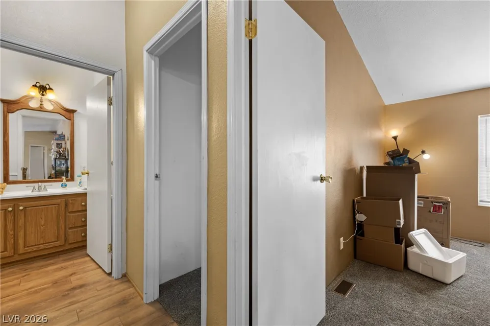360 Scamp Avenue Overton, NV 89040