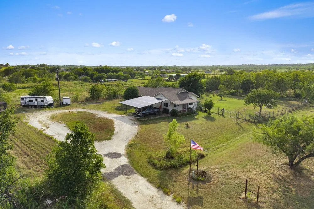 9916 Horizon Lane Austin, TX 78719