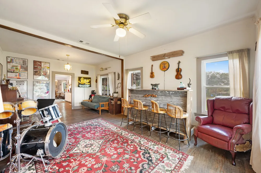 9916 Horizon Lane Austin, TX 78719