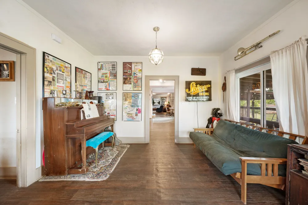 9916 Horizon Lane Austin, TX 78719