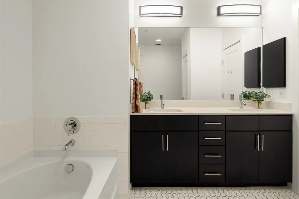 2804 Treble Lane #923 Austin, TX 78704