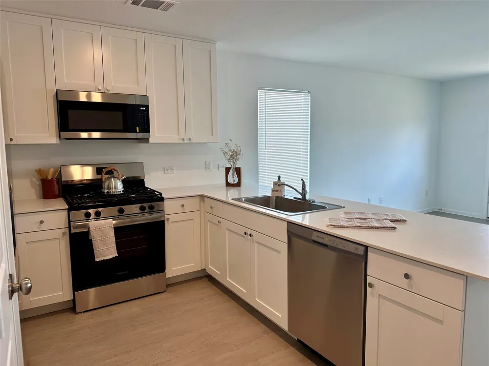 245 Pink Footed Pass Uhland, TX 78640