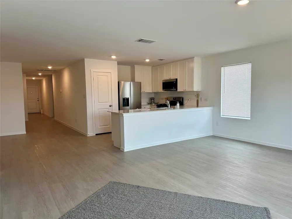245 Pink Footed Pass Uhland, TX 78640