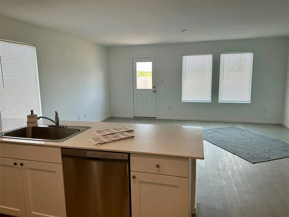 245 Pink Footed Pass Uhland, TX 78640