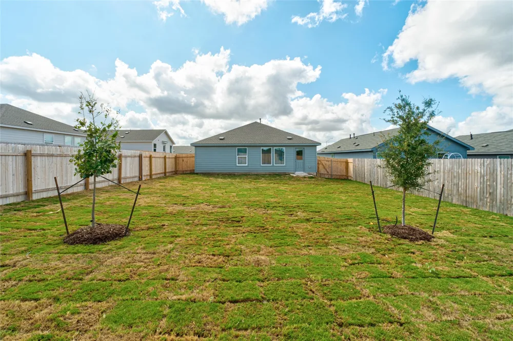 245 Pink Footed Pass Uhland, TX 78640
