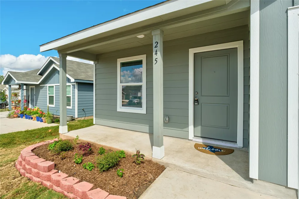 245 Pink Footed Pass Uhland, TX 78640