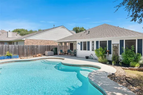 2709 Katie Cove