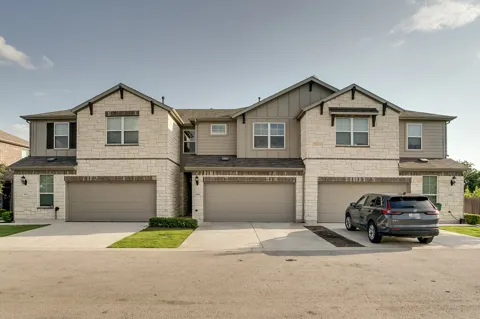 505 Pearly Eye Drive #B