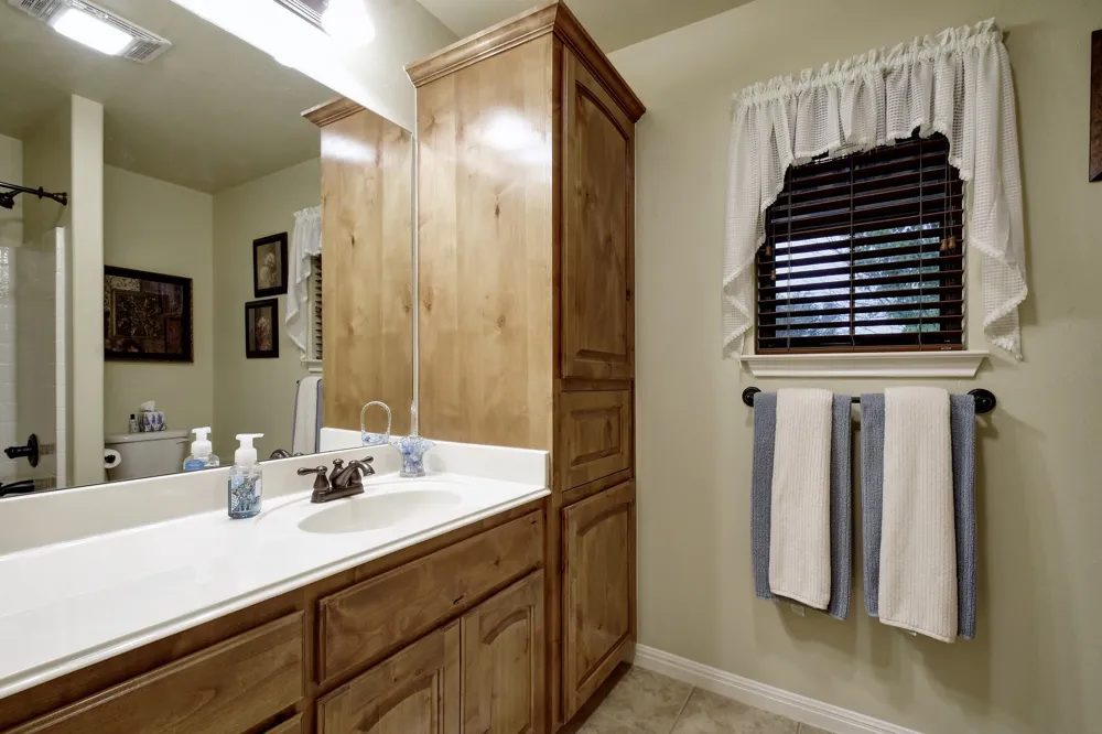 2251 Hazelwood Drive New Braunfels, TX 78130