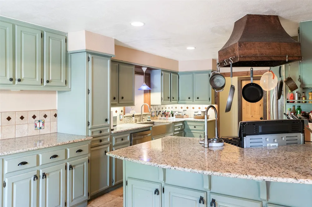 2501 LONE MAN MOUNTAIN ROAD Wimberley, TX 78676