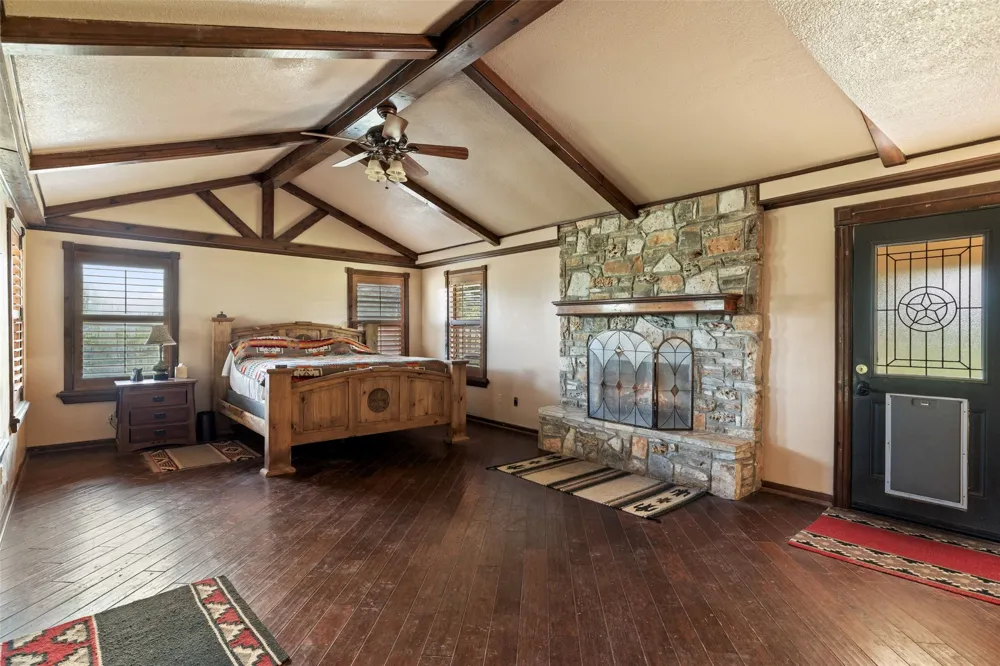 2501 LONE MAN MOUNTAIN ROAD Wimberley, TX 78676