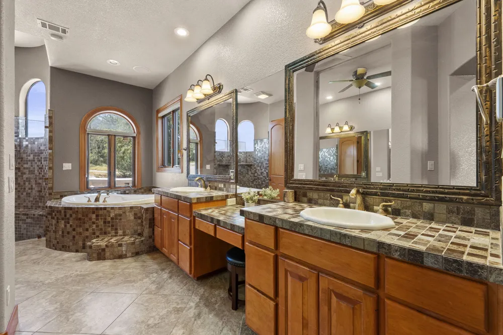 301 Circle Drive Horseshoe Bay, TX 78657