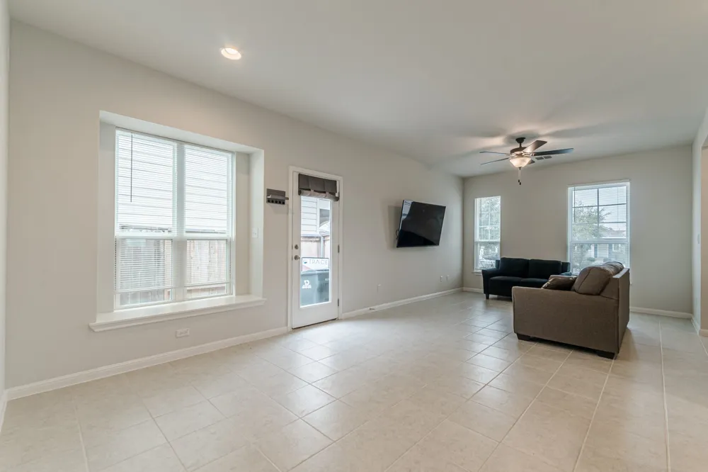 1064 Esplanade Parkway San Marcos, TX 78666