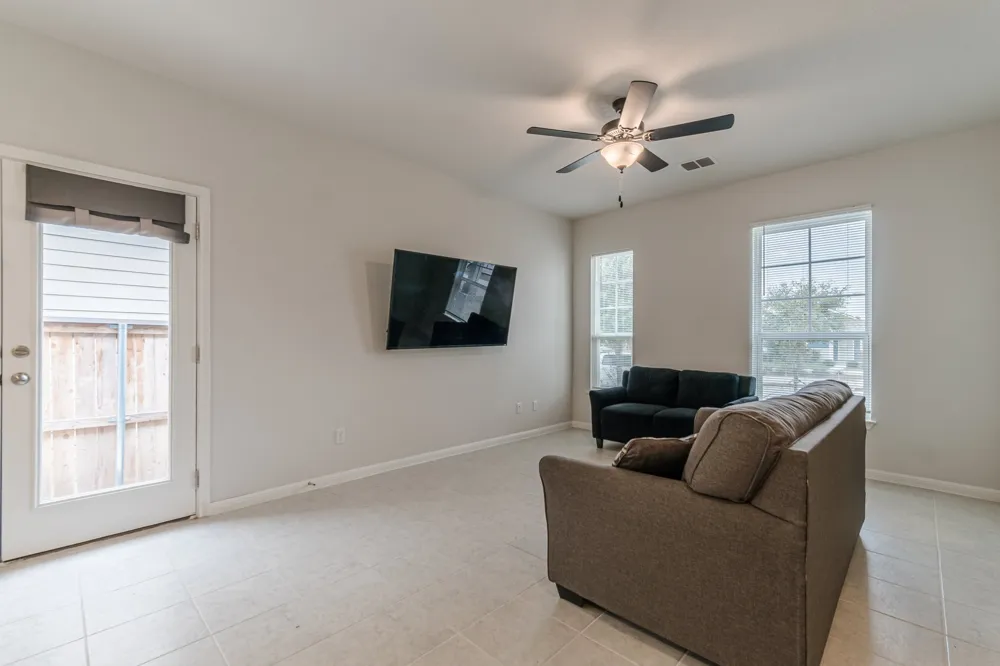 1064 Esplanade Parkway San Marcos, TX 78666