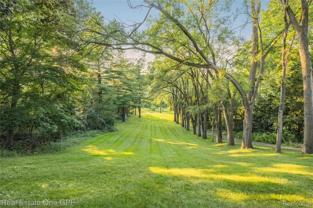5068 Atkins Rd Road Clyde Township, MI 48049