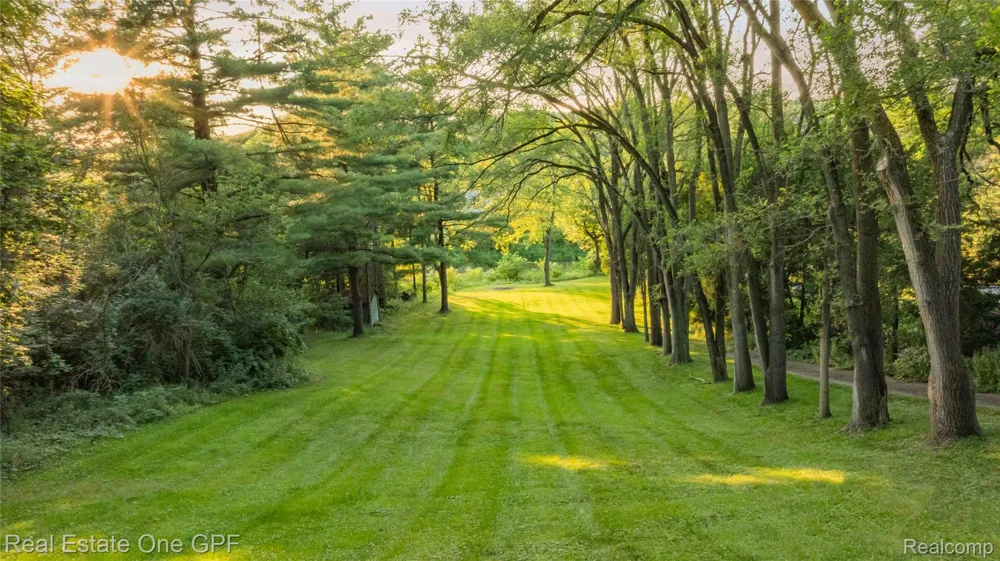 5068 Atkins Rd Road Clyde Township, MI 48049