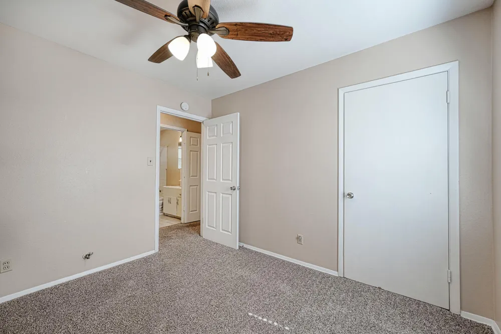 4906 Gladeview Drives Austin, TX 78745