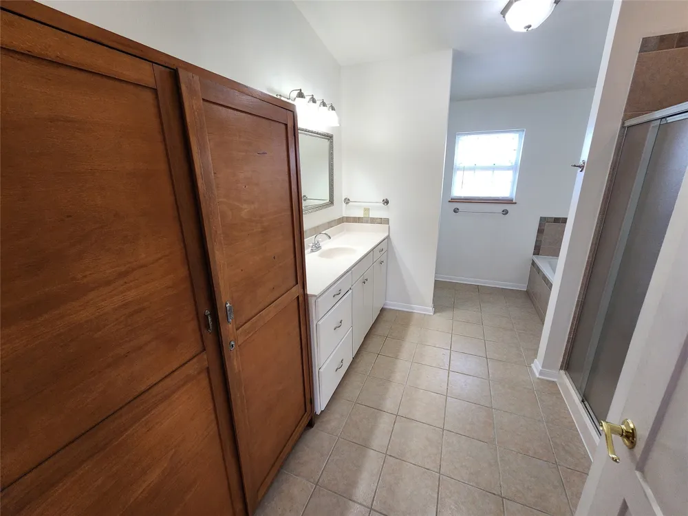 500 Spring Creek Road Florence, TX 76527