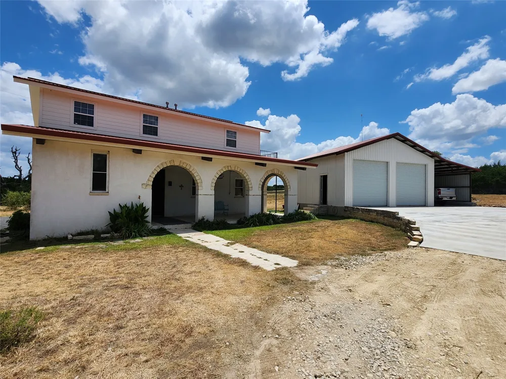 500 Spring Creek Road Florence, TX 76527