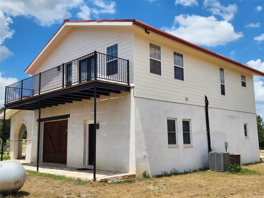 500 Spring Creek Road Florence, TX 76527