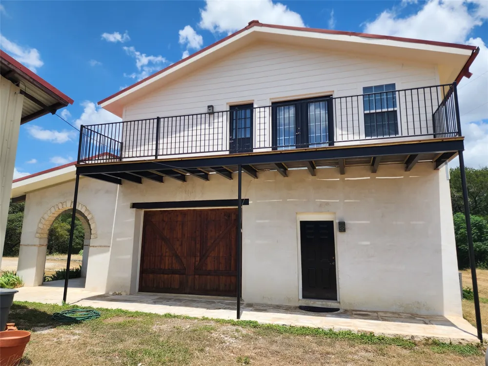 500 Spring Creek Road Florence, TX 76527